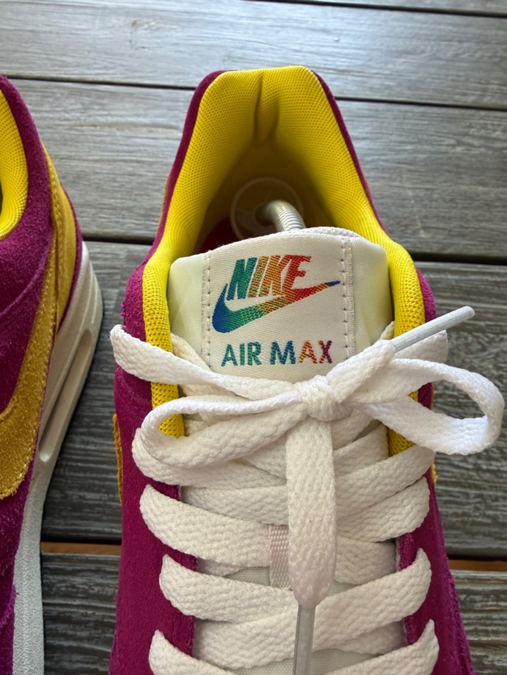 Nike Air Max 1 Premium 'Dynamic Berry' size 11 mens. - Picture 3 of 8